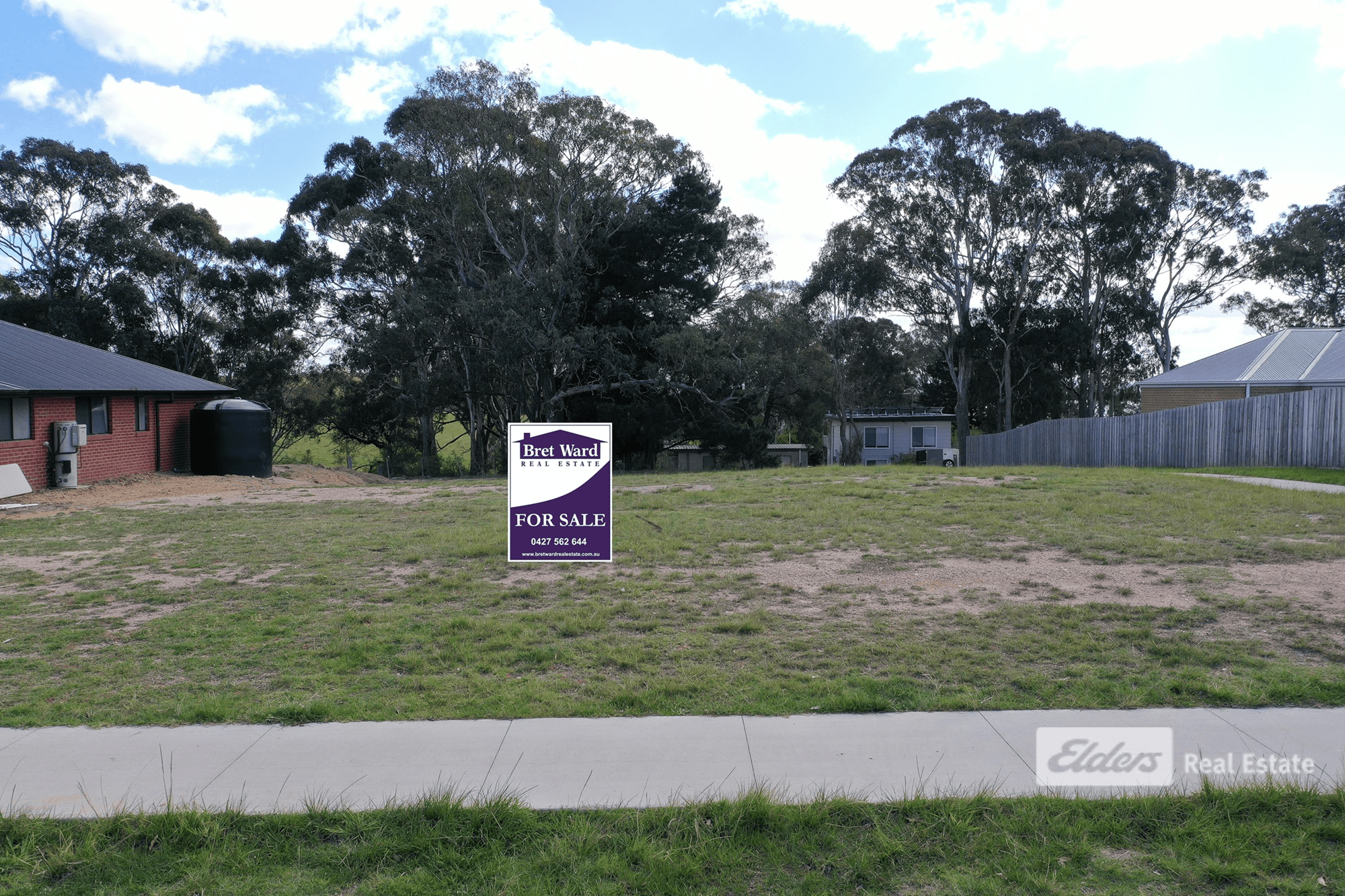 39 Houghton Crescent, EAGLE POINT, VIC 3878