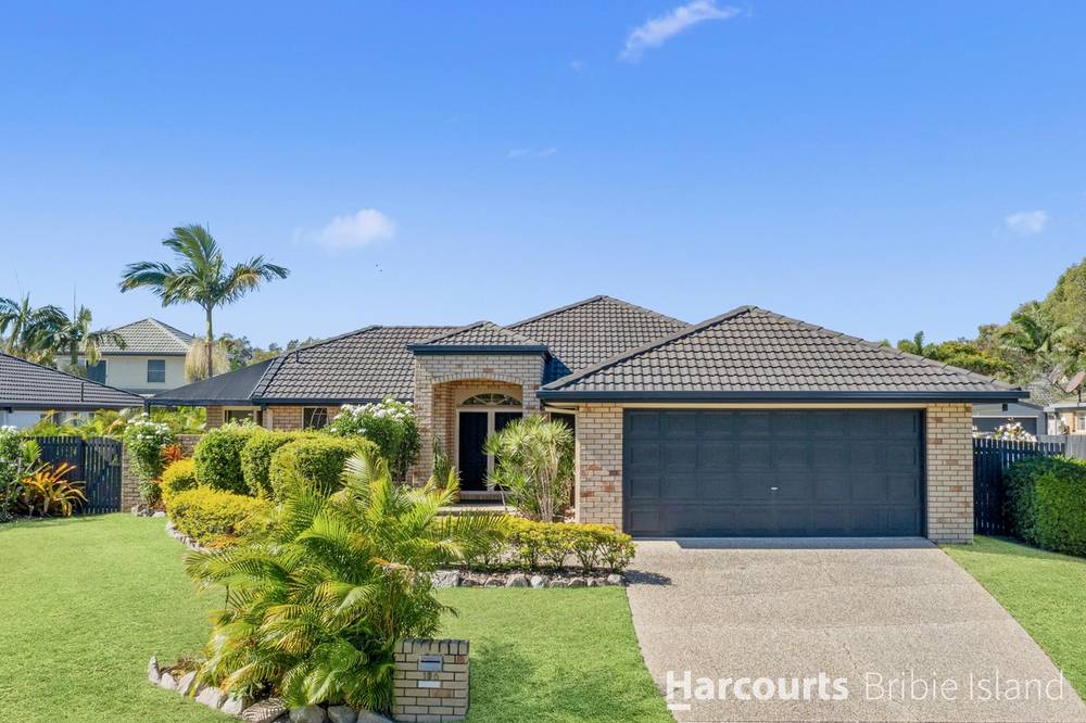 106 Avon Avenue, BANKSIA BEACH, QLD 4507