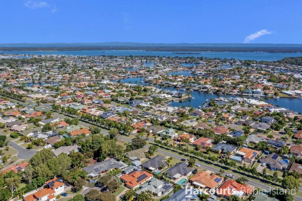 106 Avon Avenue, BANKSIA BEACH, QLD 4507