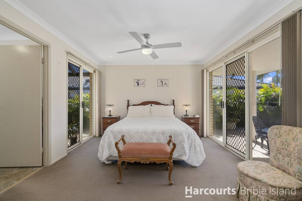 106 Avon Avenue, BANKSIA BEACH, QLD 4507
