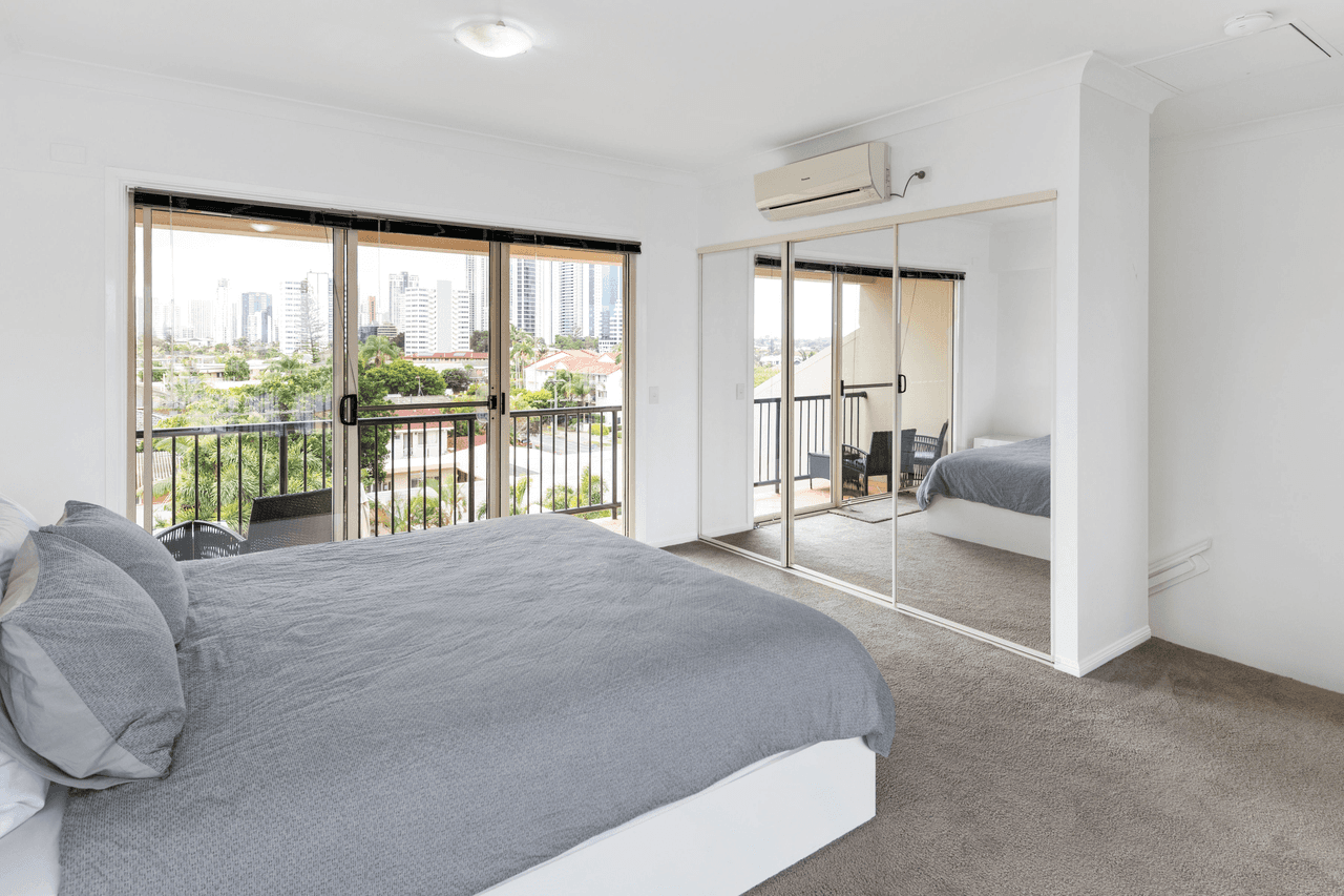 25/3 Sunset Boulevard, SURFERS PARADISE, QLD 4217
