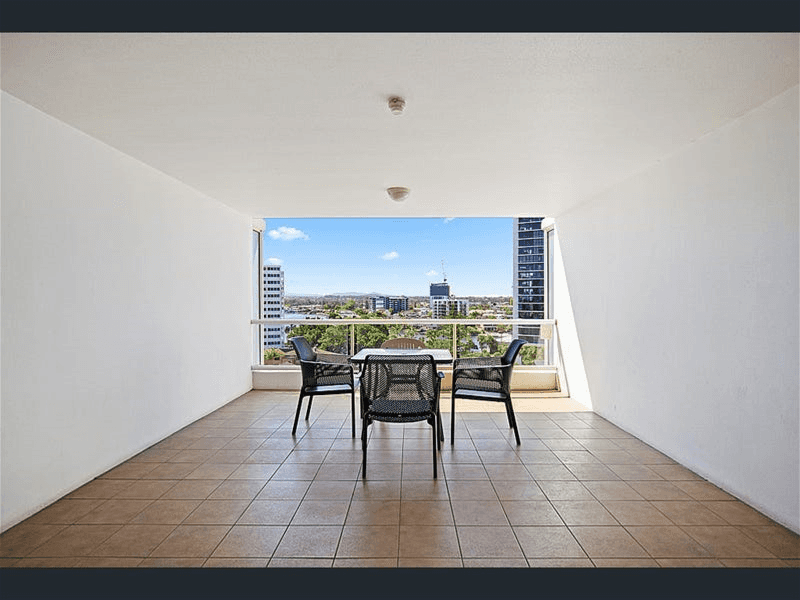 70 Remembrance  Dve, SURFERS PARADISE, QLD 4217