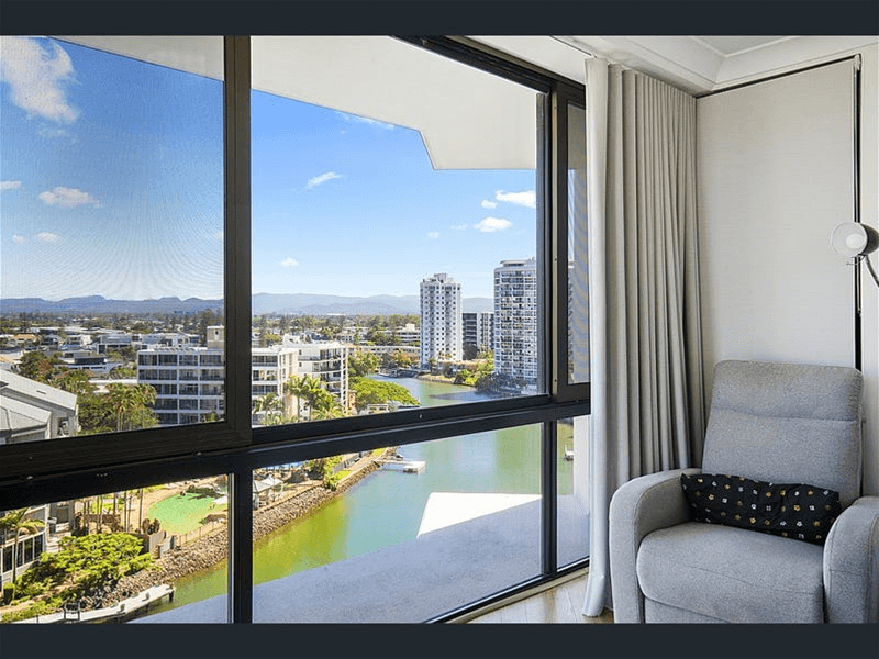 70 Remembrance  Dve, SURFERS PARADISE, QLD 4217