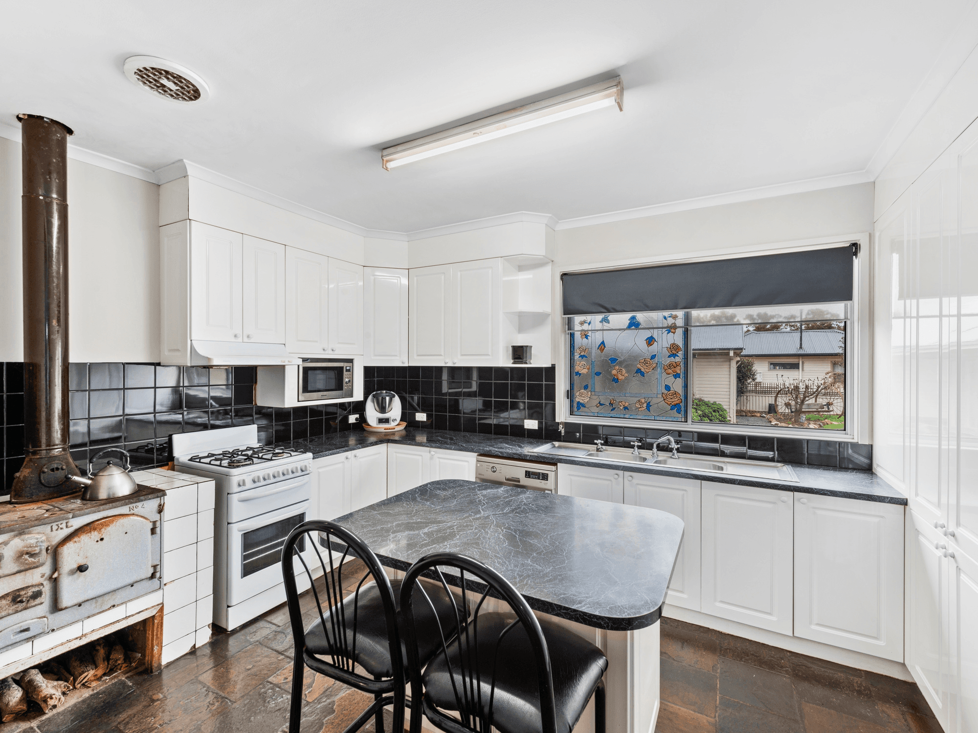 99 Guy Street, Corowa, NSW 2646