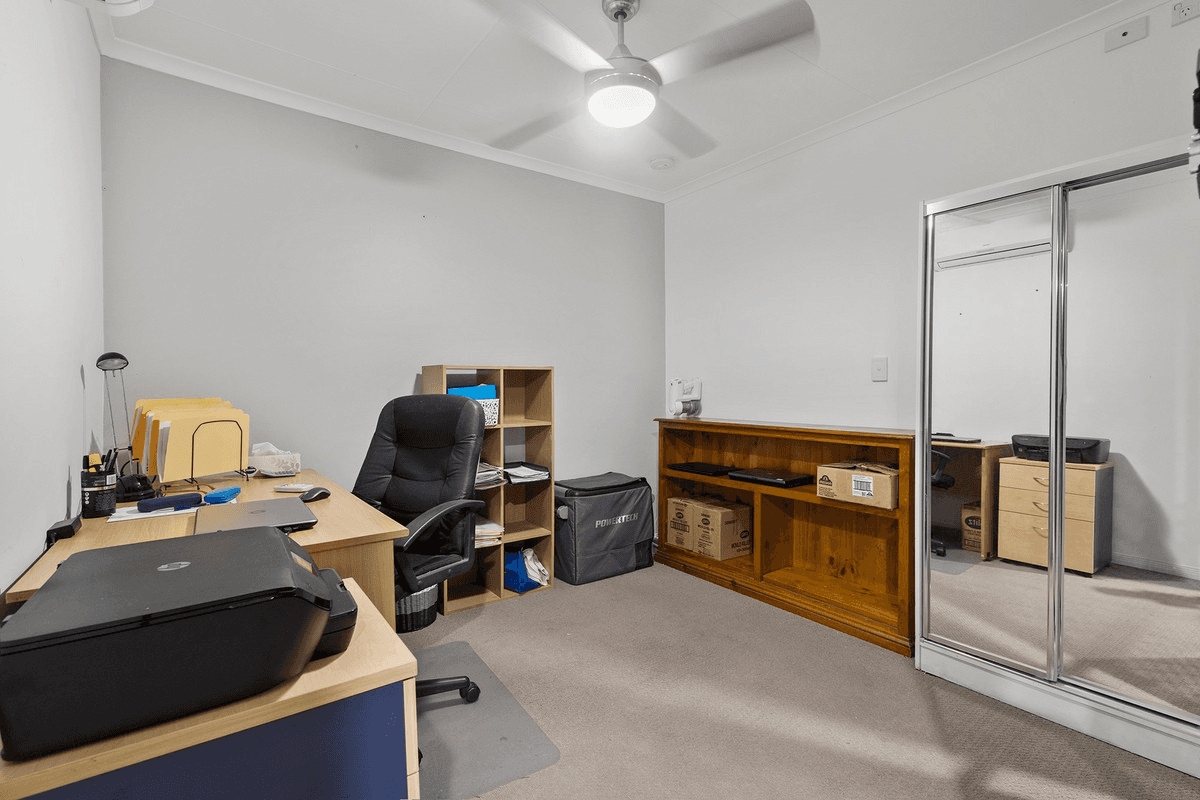 5 Sorell Place, HELENSVALE, QLD 4212