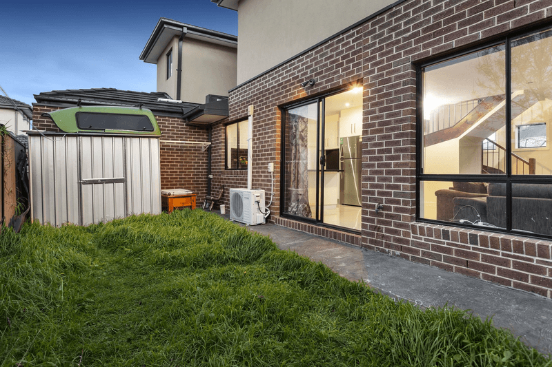 2/321 Camp Road, BROADMEADOWS, VIC 3047