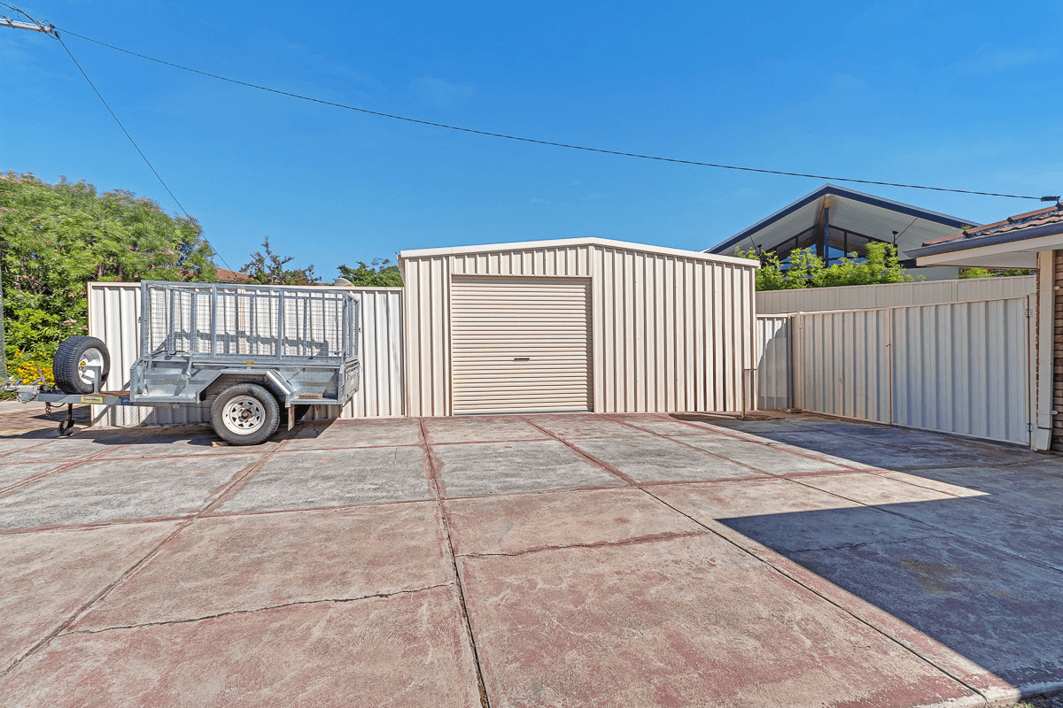 14 De Grey Court, Heathridge, WA 6027