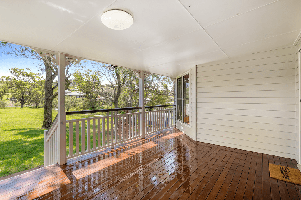 2 Saintly Place, HODGSON VALE, QLD 4352