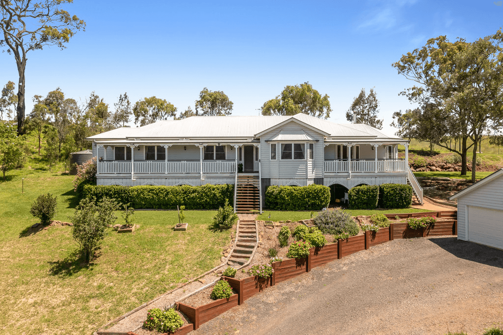 2 Saintly Place, HODGSON VALE, QLD 4352