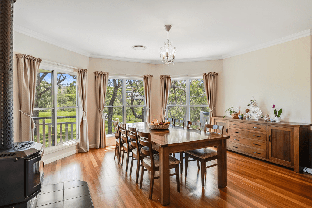 2 Saintly Place, HODGSON VALE, QLD 4352