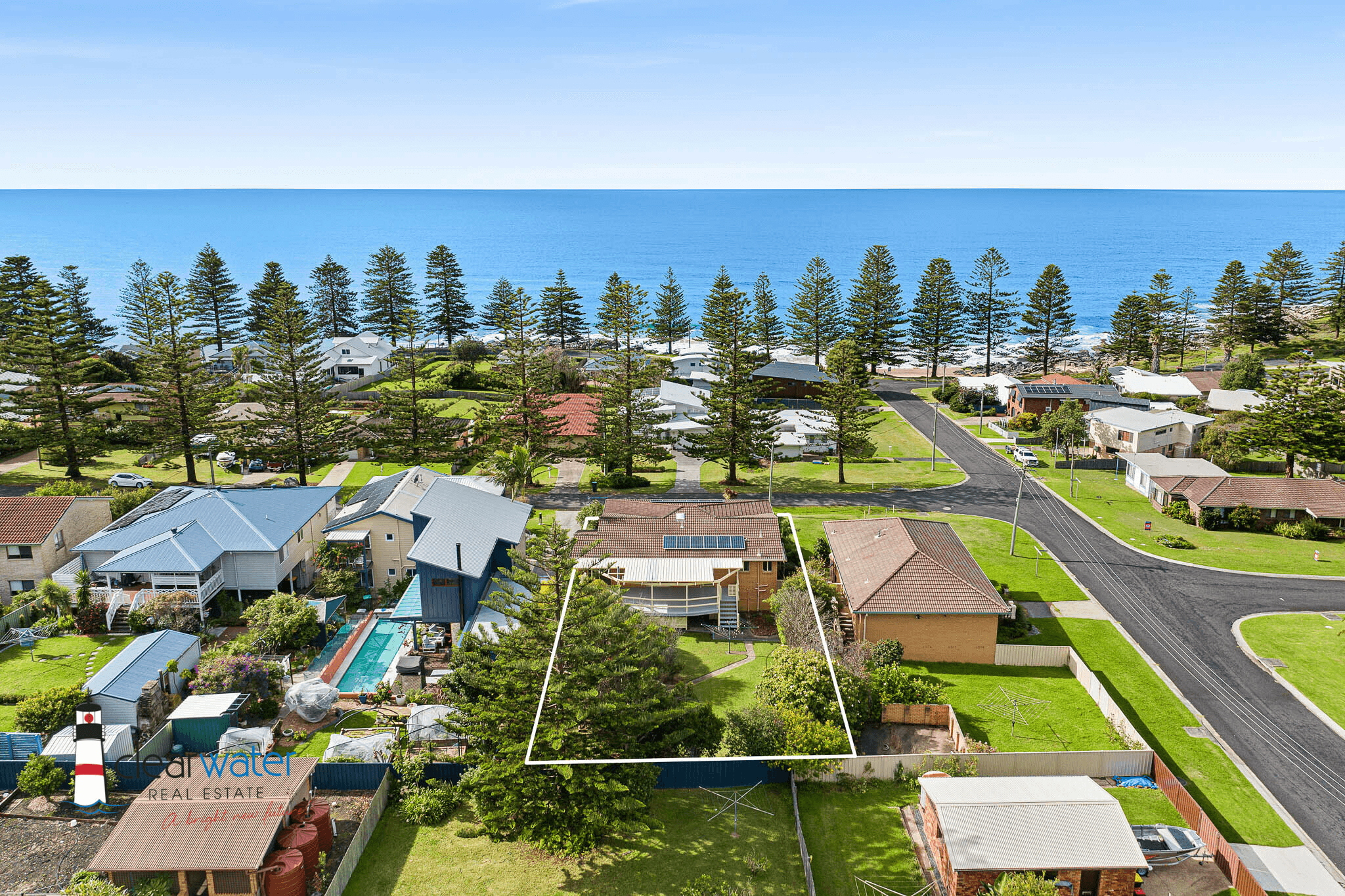 4 Monash Ave, Tuross Head, NSW 2537