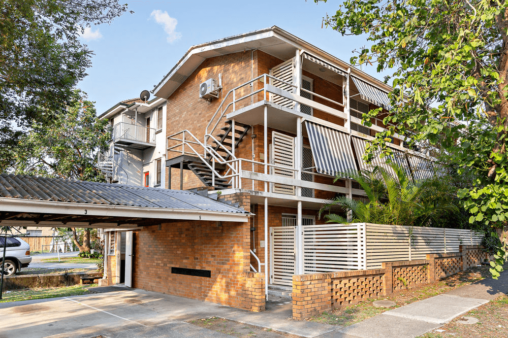 4/5 Bellevue Terrace, CLAYFIELD, QLD 4011