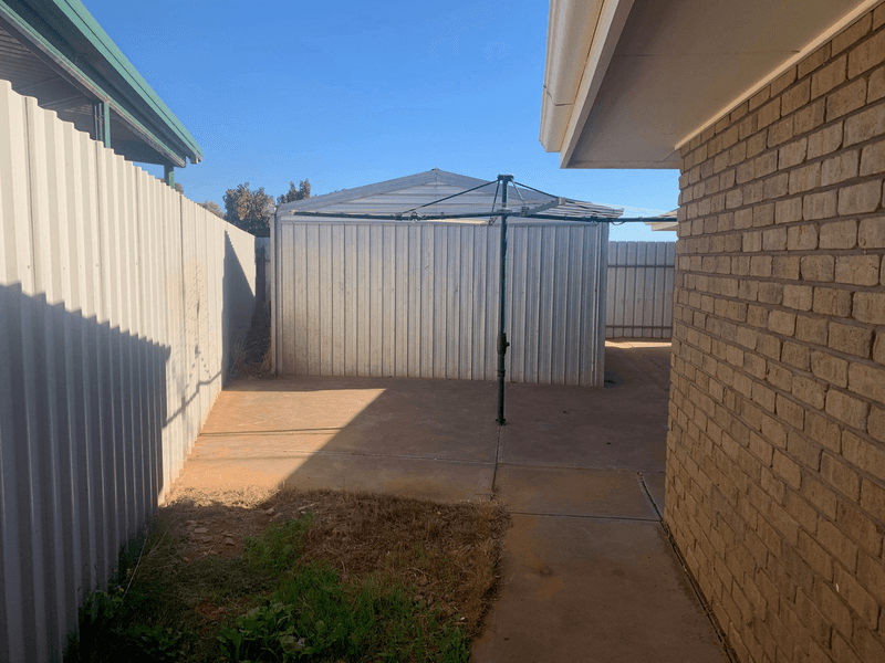 2 Rice Court, WHYALLA STUART, SA 5608