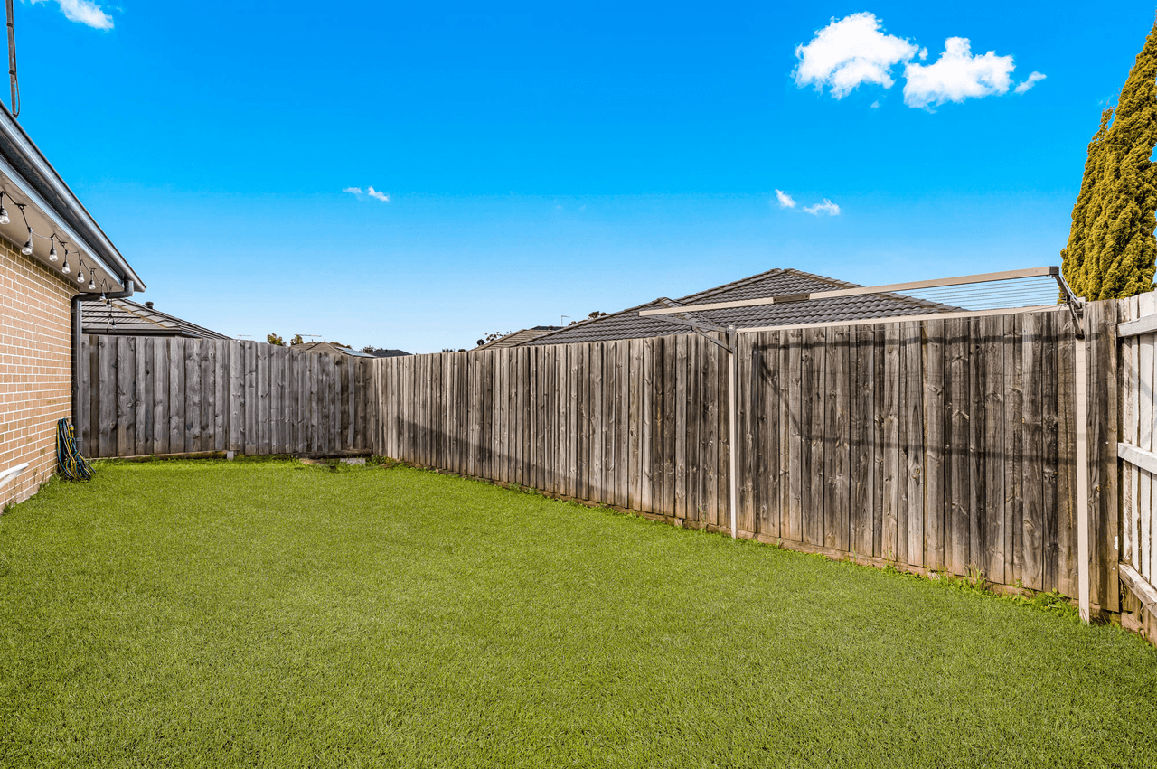 48 Diamond Hill Circuit, EDMONDSON PARK, NSW 2174