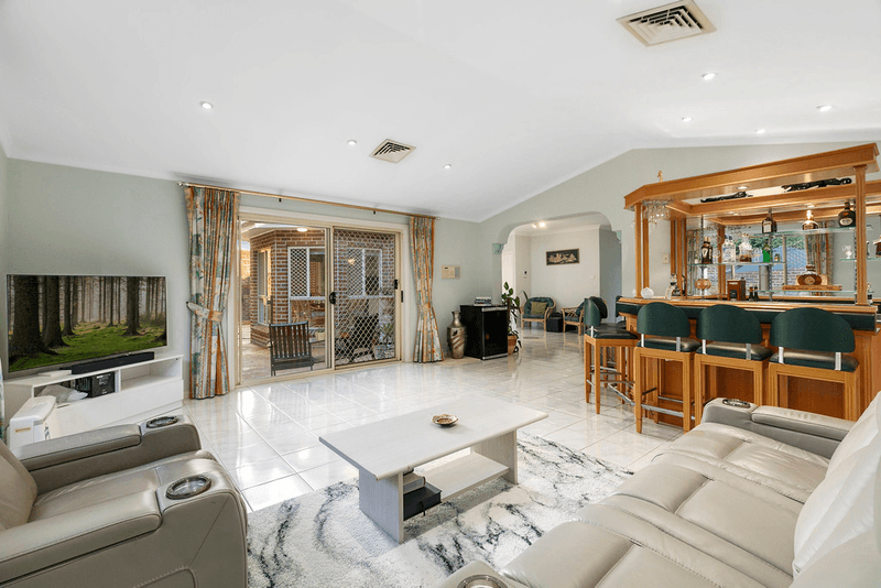 114 Killarney Drive, KILLARNEY HEIGHTS, NSW 2087