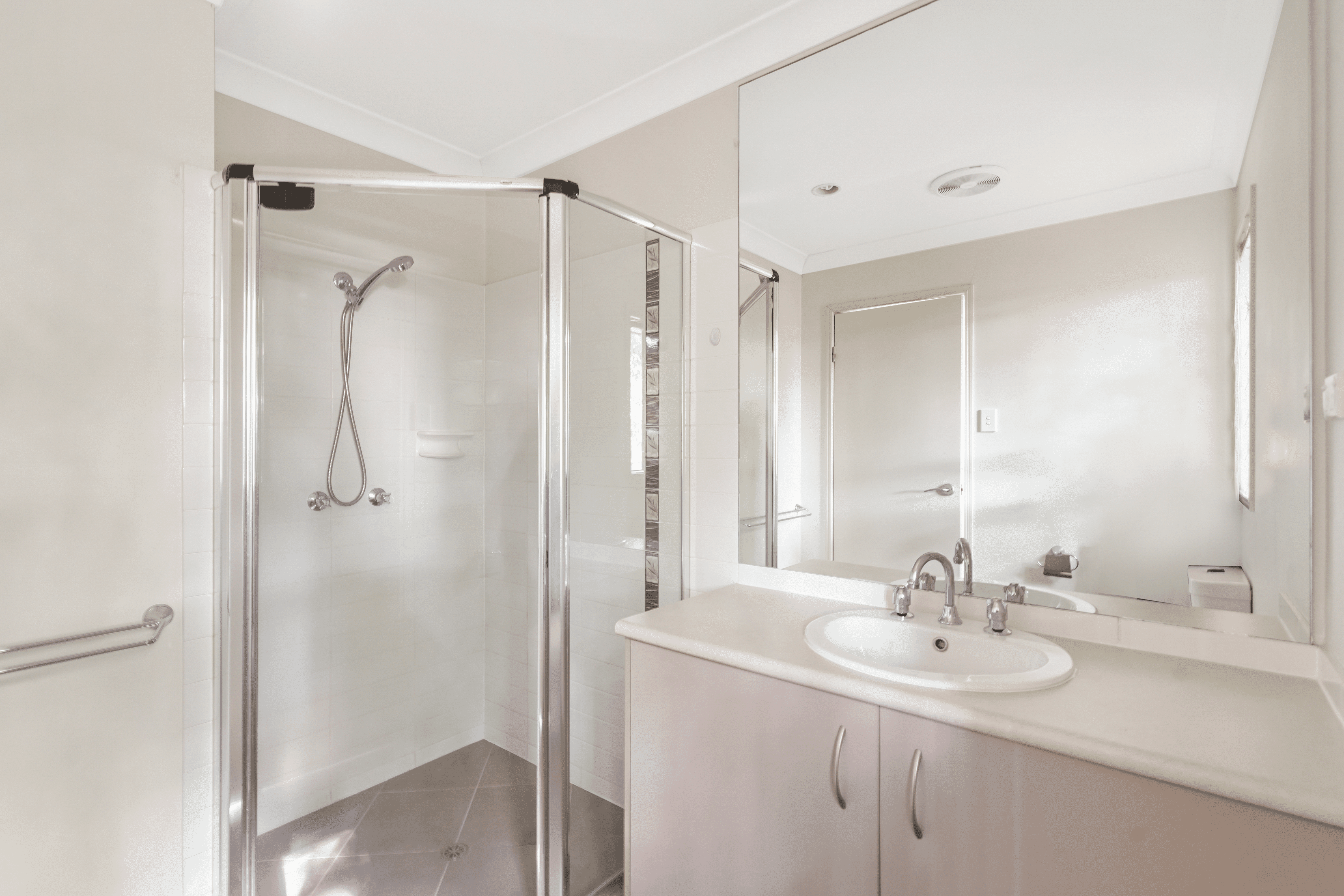 15 Tasman Street, BRAY PARK, QLD 4500