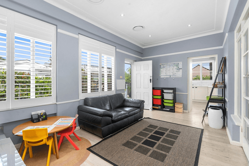 1 Brown Street, FORESTVILLE, NSW 2087