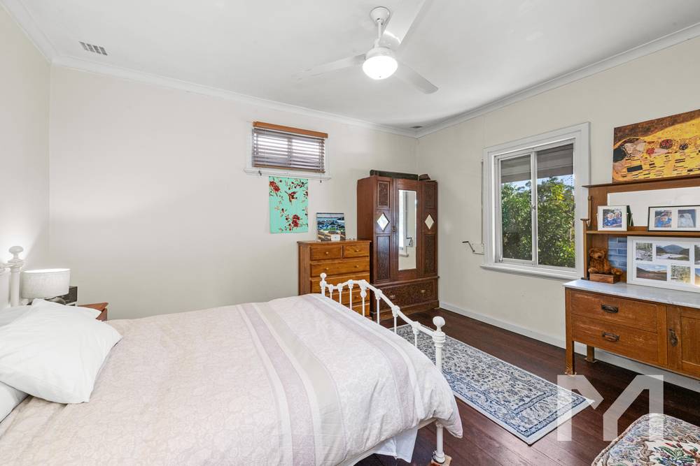 2 York Street, BEACONSFIELD, WA 6162