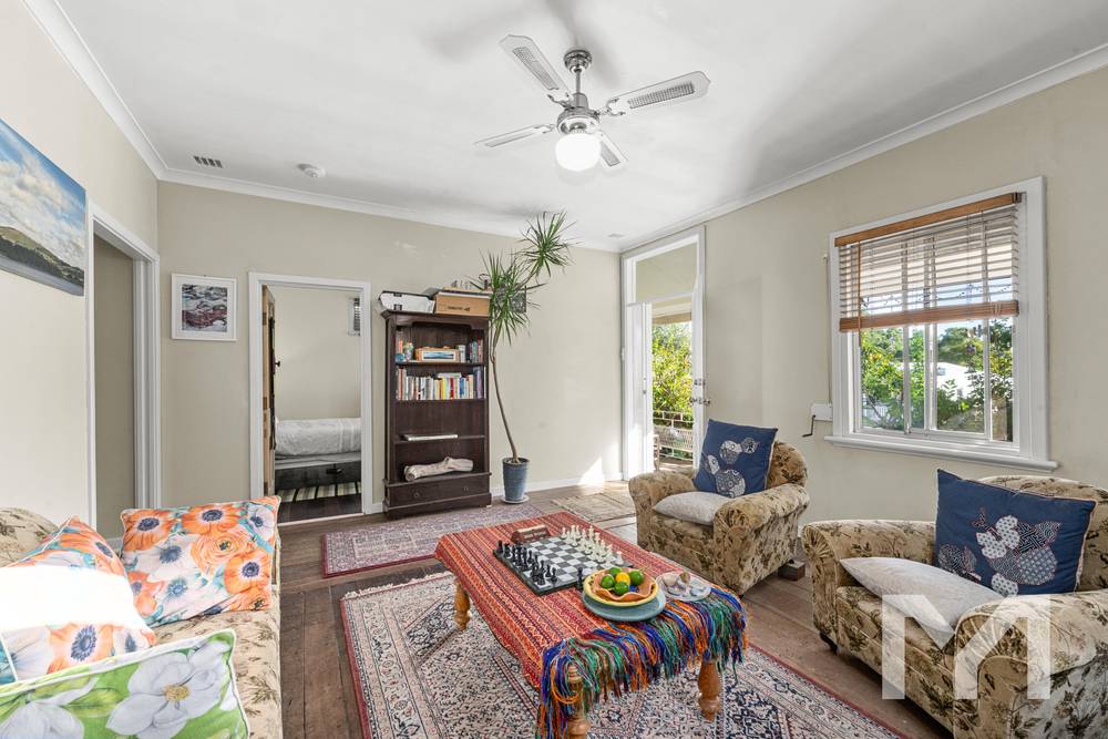 2 York Street, BEACONSFIELD, WA 6162
