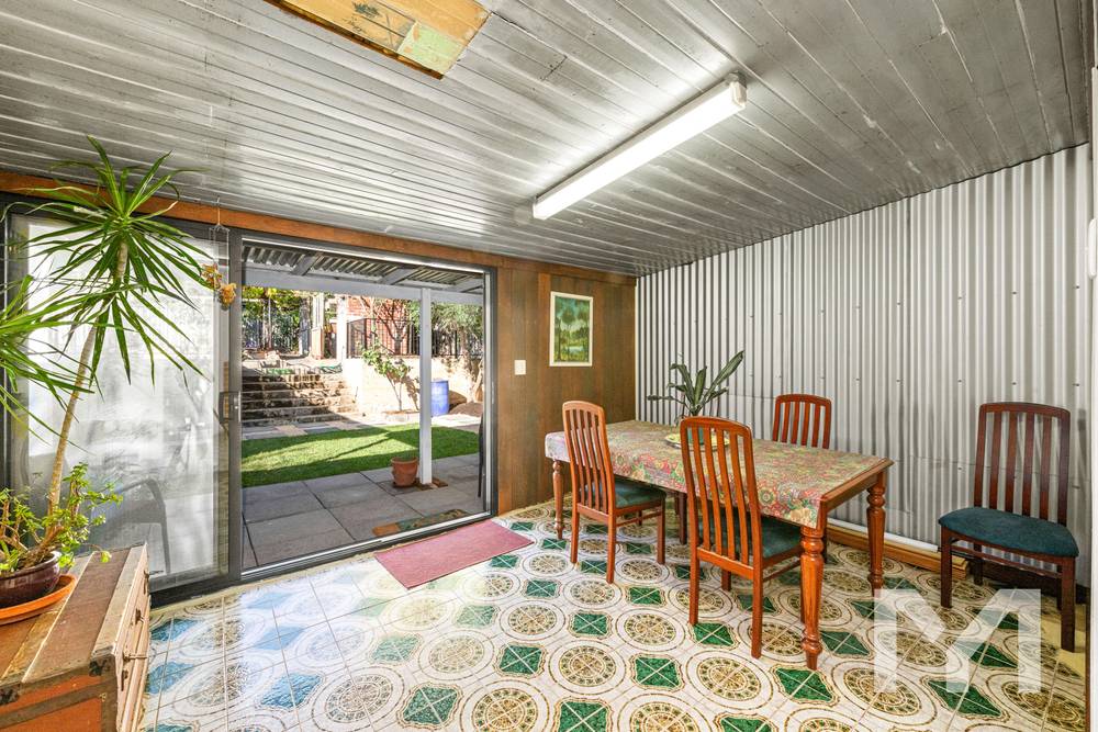 2 York Street, BEACONSFIELD, WA 6162