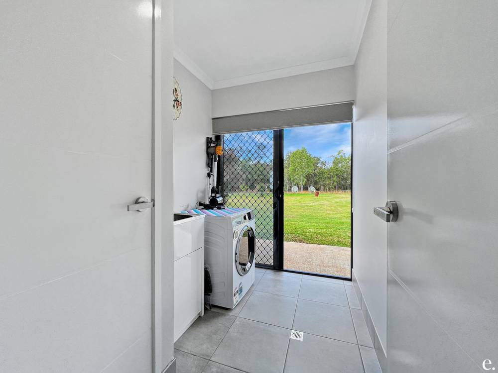 81 Gordon Earl Drive, MILLSTREAM, QLD 4888