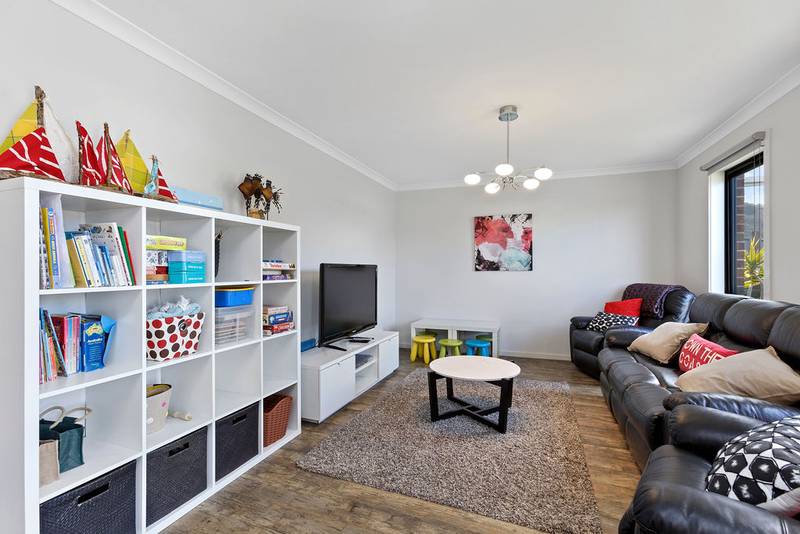 4 Dolphin Court, APOLLO BAY, VIC 3233