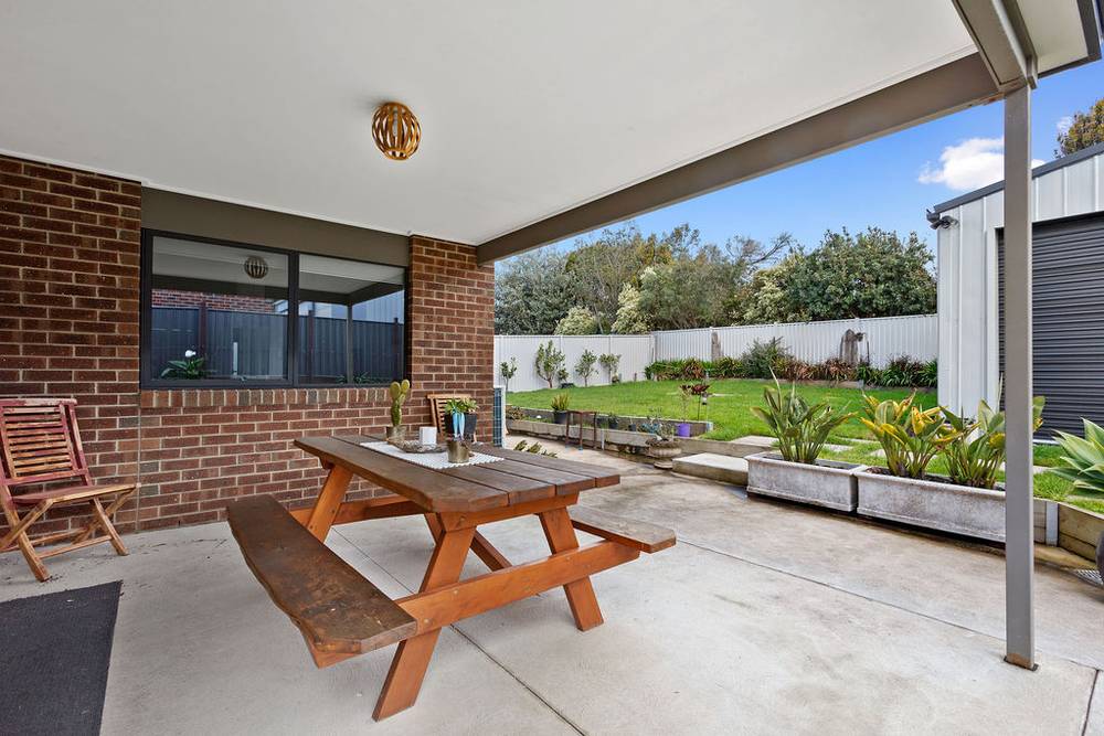 4 Dolphin Court, APOLLO BAY, VIC 3233