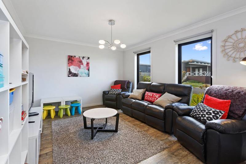 4 Dolphin Court, APOLLO BAY, VIC 3233