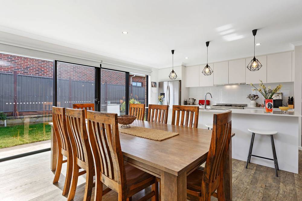 4 Dolphin Court, APOLLO BAY, VIC 3233