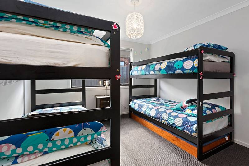 4 Dolphin Court, APOLLO BAY, VIC 3233