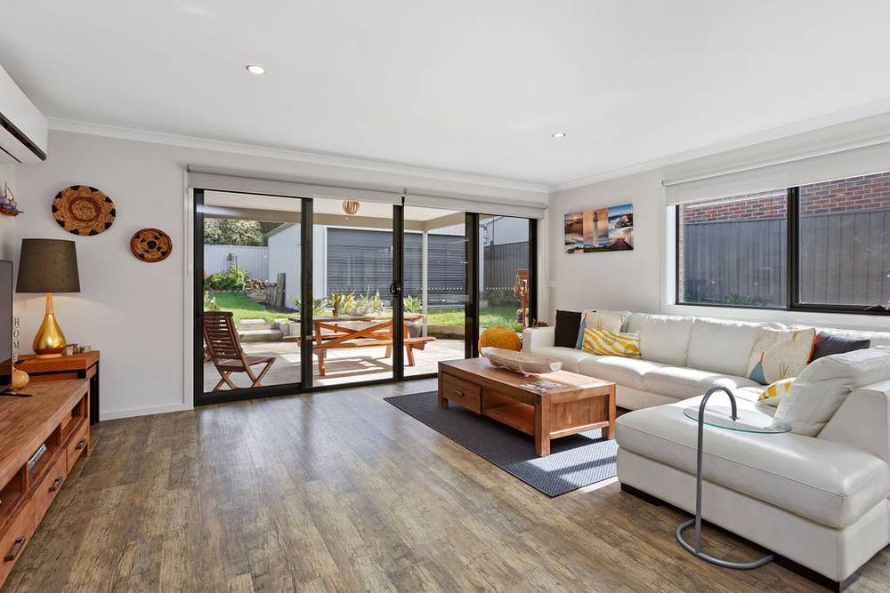 4 Dolphin Court, APOLLO BAY, VIC 3233