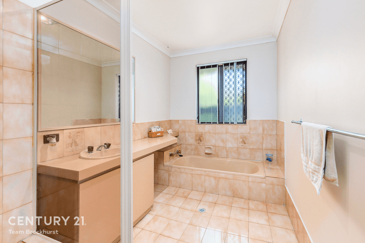 95 Murchison Way, Gosnells, WA 6110