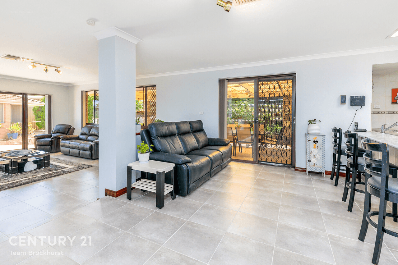 95 Murchison Way, Gosnells, WA 6110