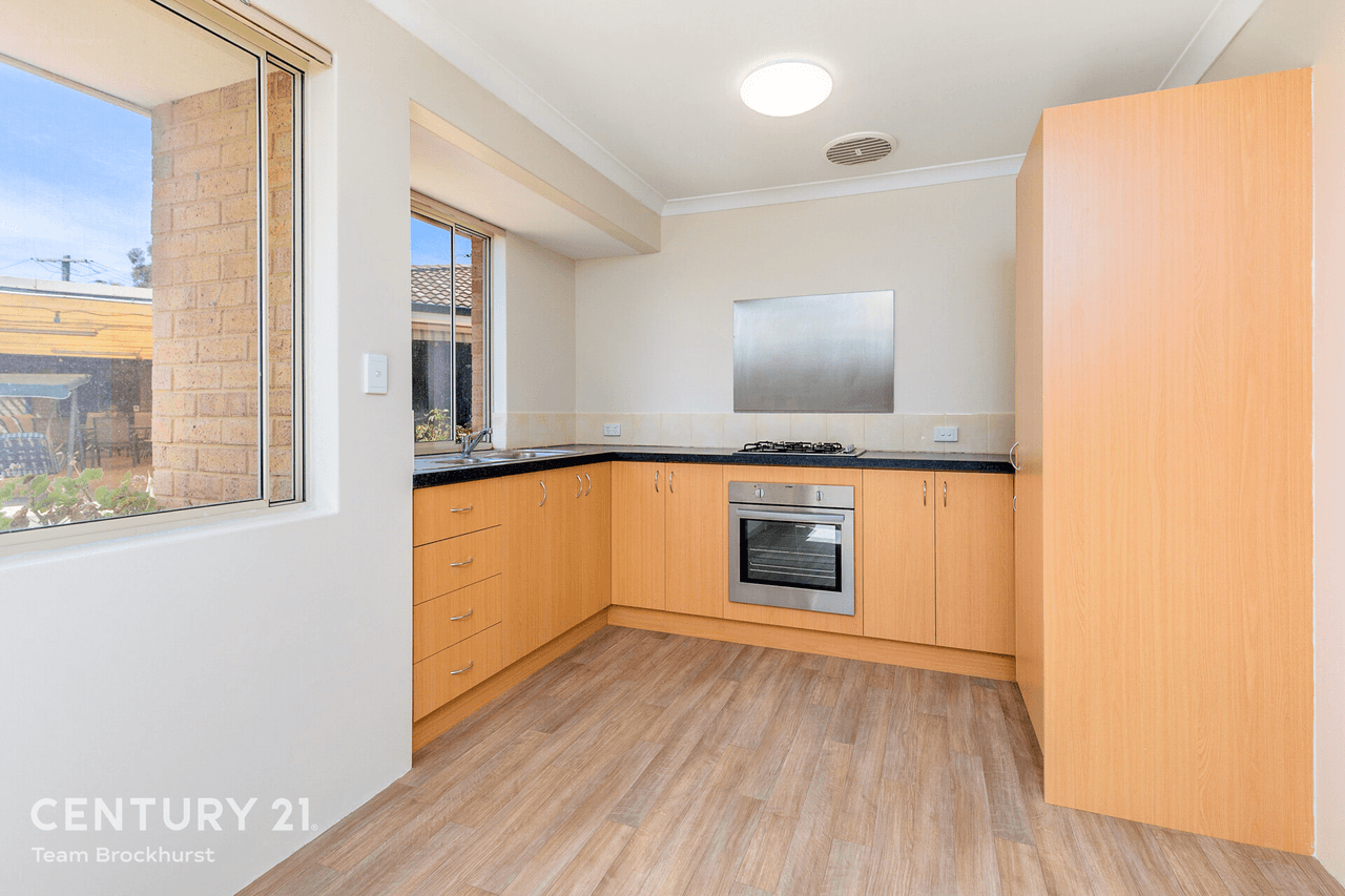 95 Murchison Way, Gosnells, WA 6110