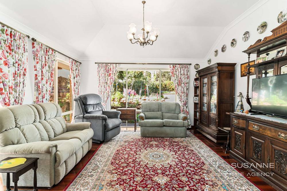 22 Davies Crescent, Gooseberry Hill, WA 6076