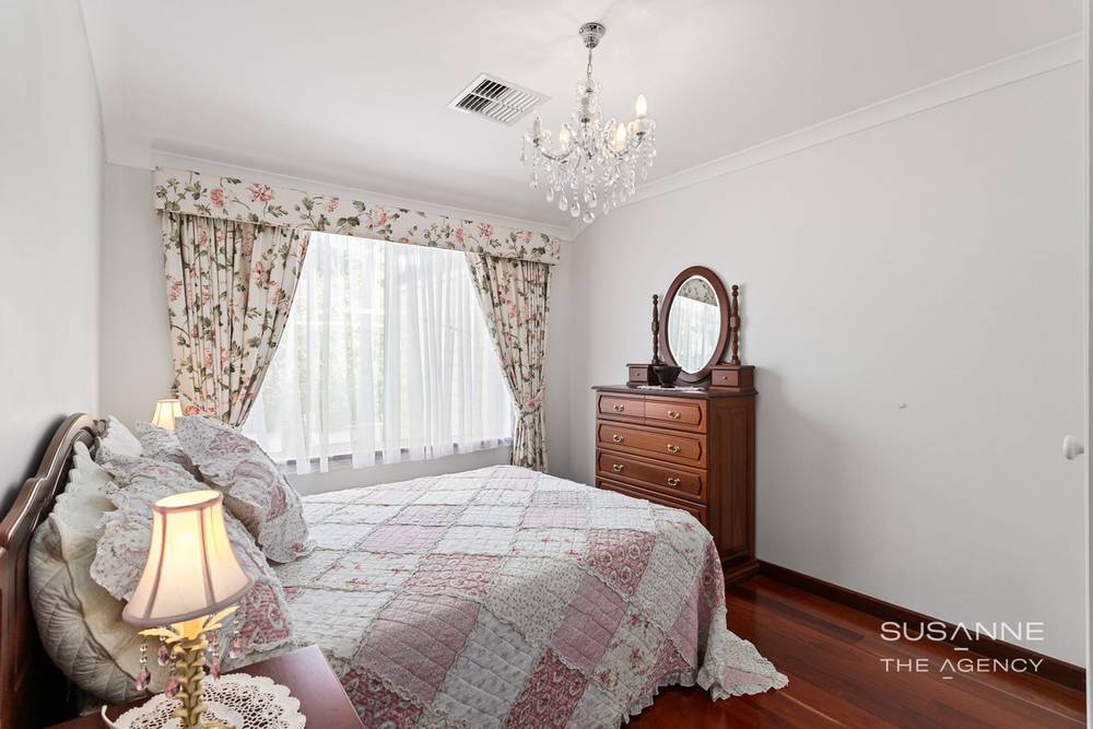 22 Davies Crescent, Gooseberry Hill, WA 6076