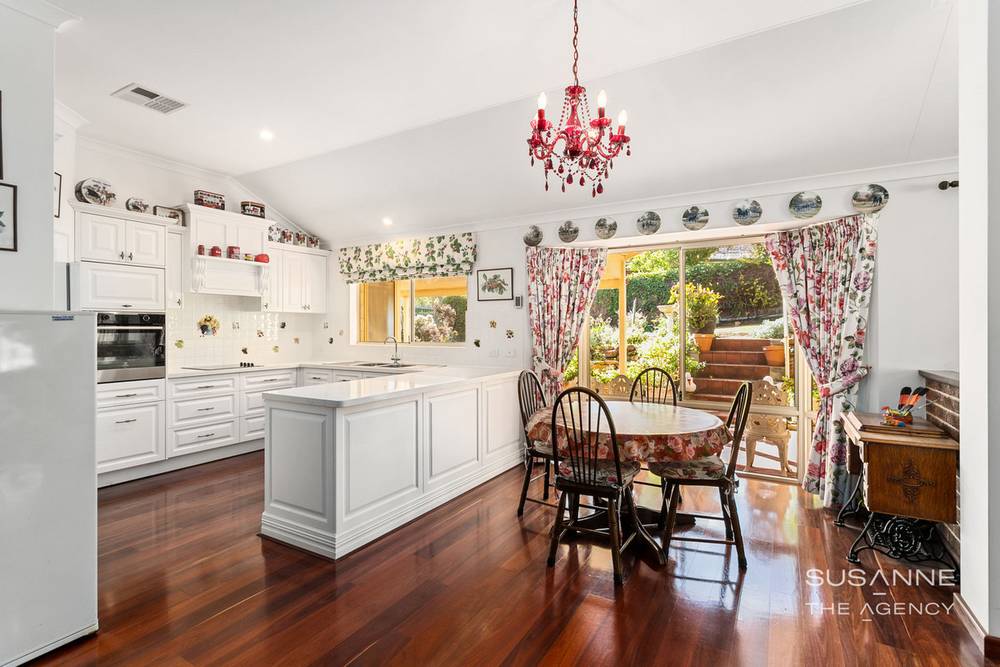 22 Davies Crescent, Gooseberry Hill, WA 6076