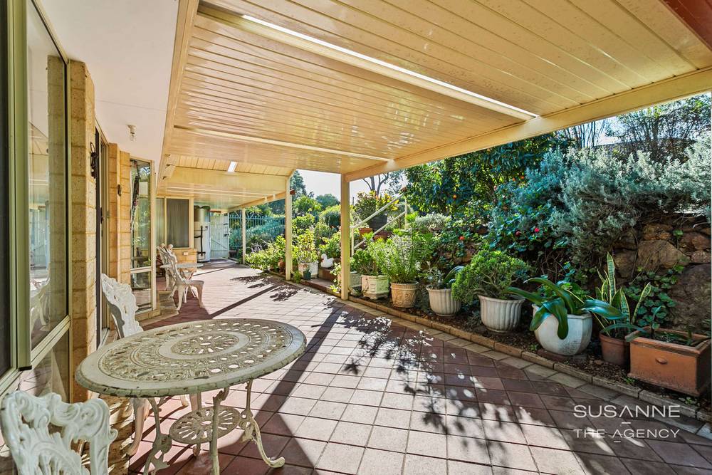 22 Davies Crescent, Gooseberry Hill, WA 6076