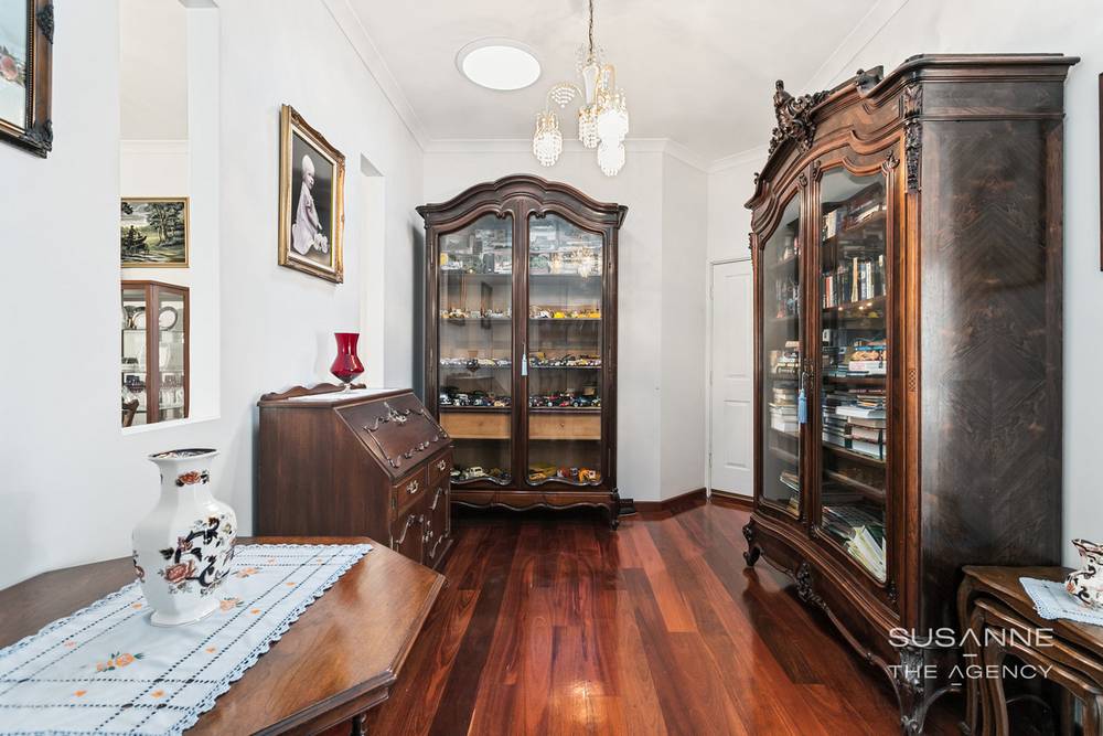 22 Davies Crescent, Gooseberry Hill, WA 6076