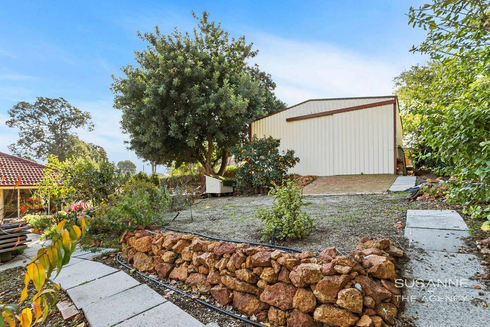 22 Davies Crescent, Gooseberry Hill, WA 6076