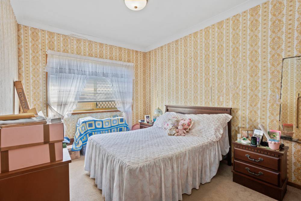43 Salerno Street, Isle Of Capri, QLD 4217