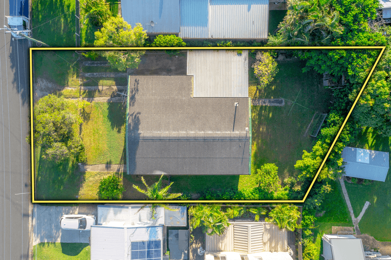 6 Redbank Road, REDCLIFFE, QLD 4020