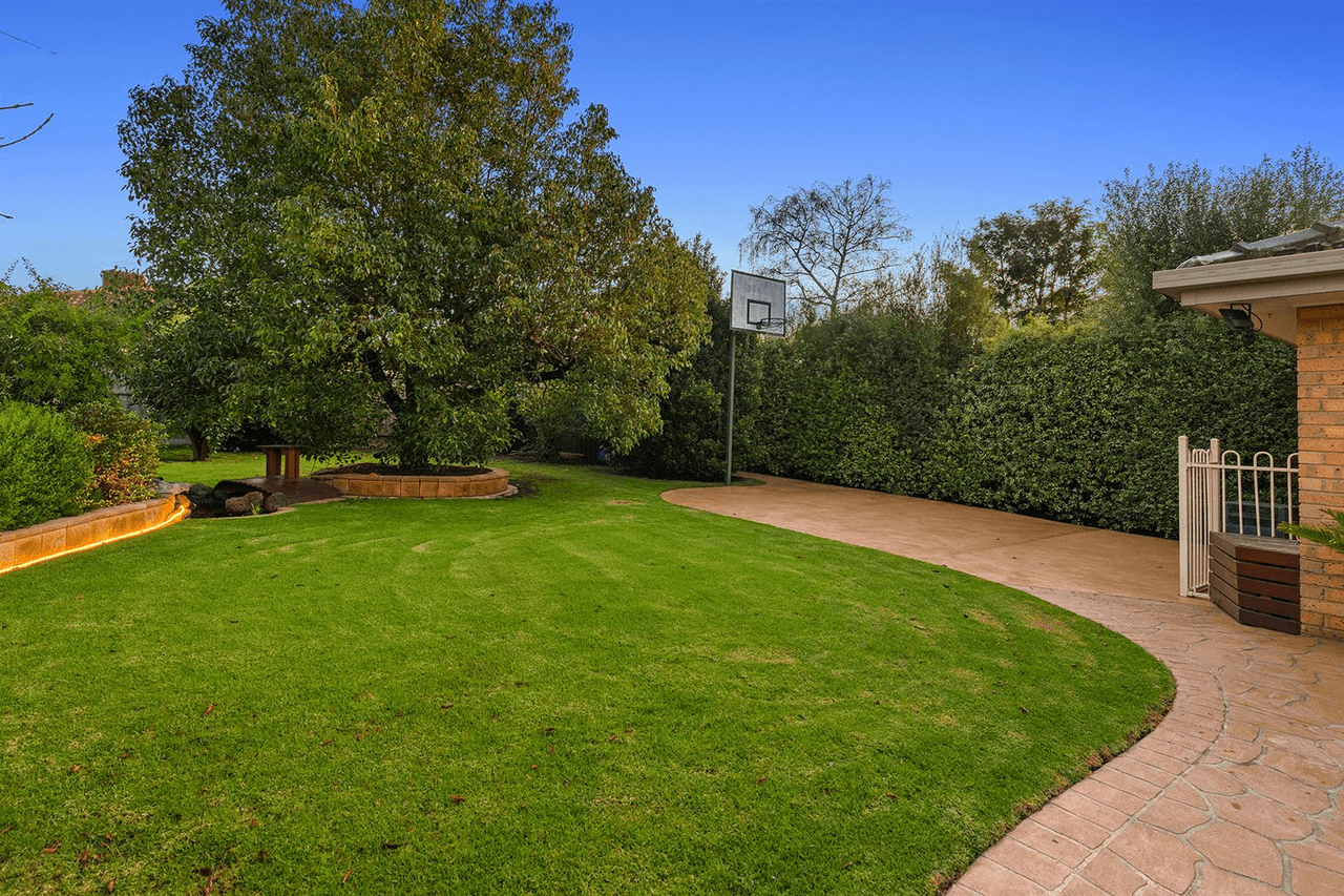 79 Lakesfield Drive, Lysterfield, VIC 3156