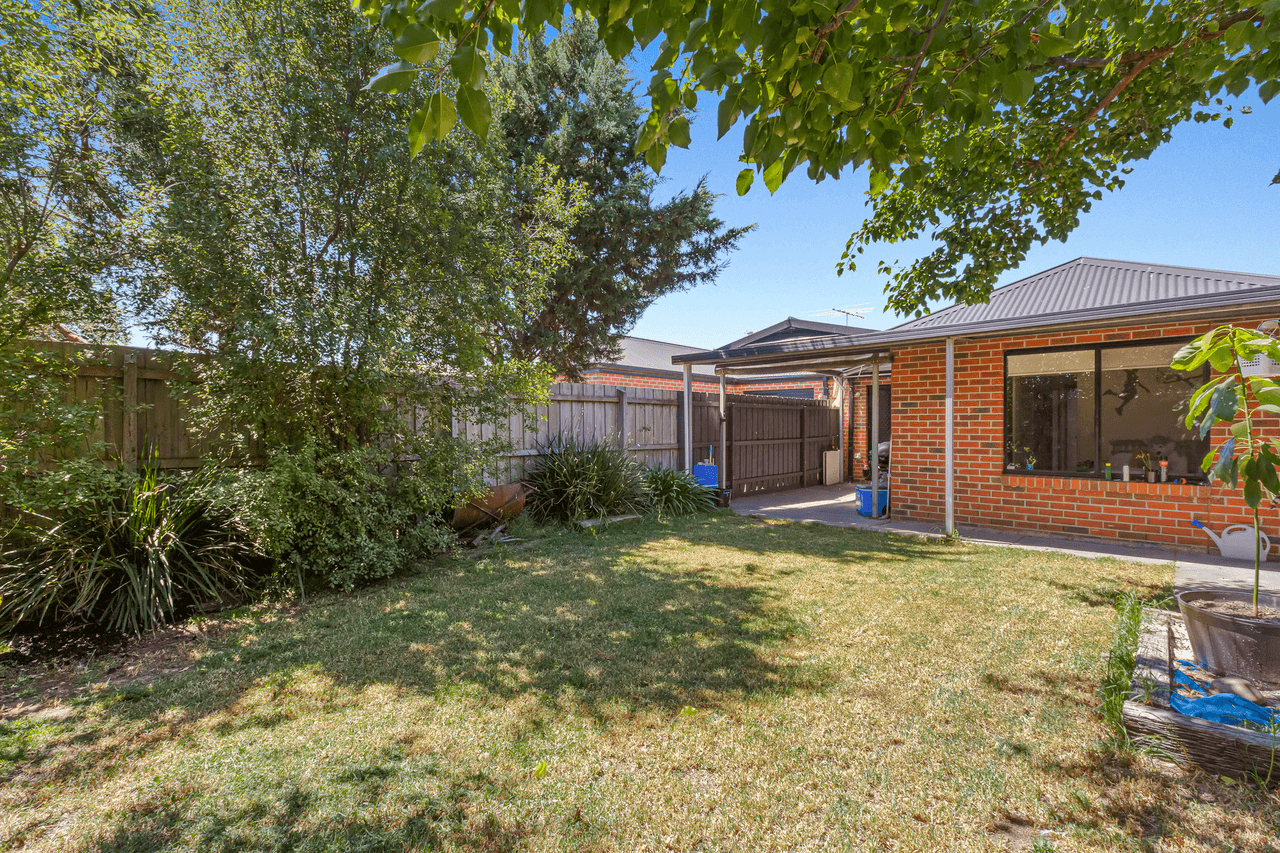 1/5  Elgin Close, Hillside, VIC 3037