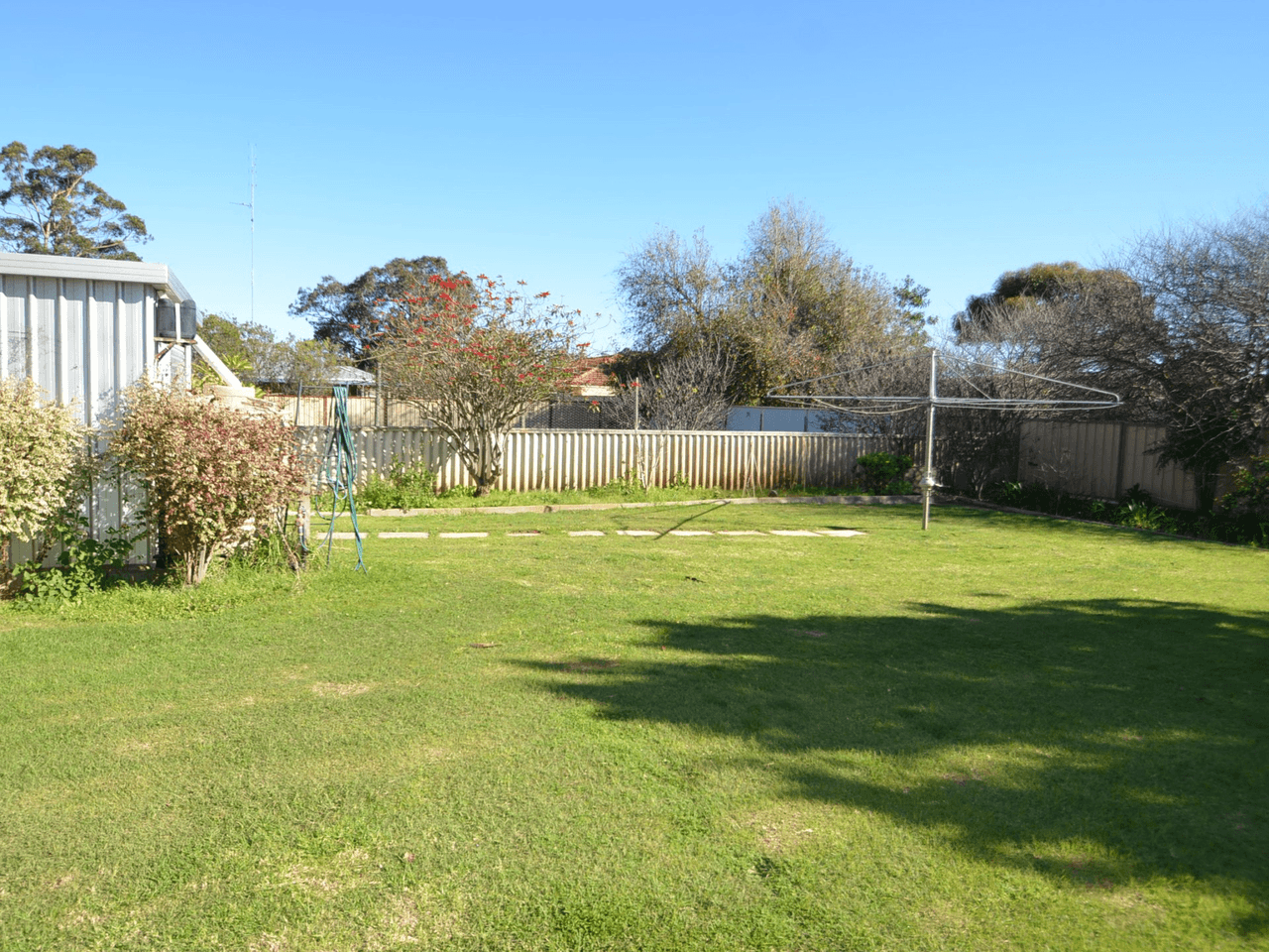 6 Nursery Road, HARVEY, WA 6220