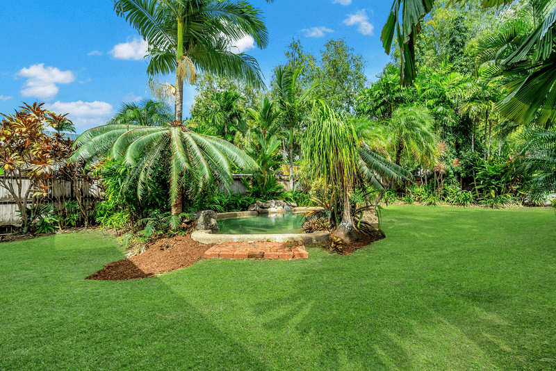 11 Thais Street, PALM COVE, QLD 4879