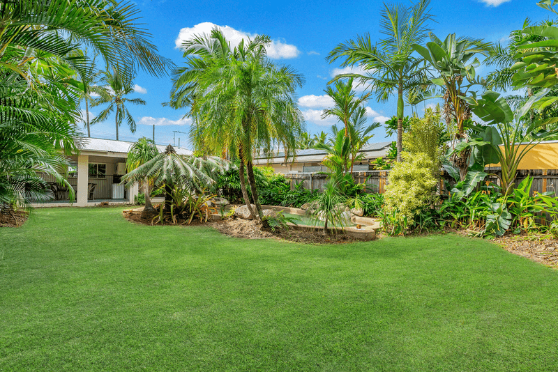 11 Thais Street, PALM COVE, QLD 4879