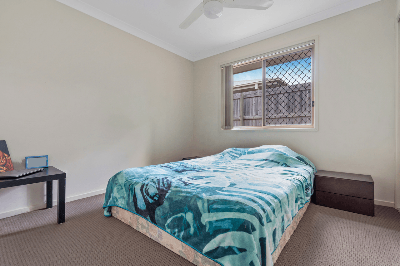 1 Barcombe Drive, BERRINBA, QLD 4117