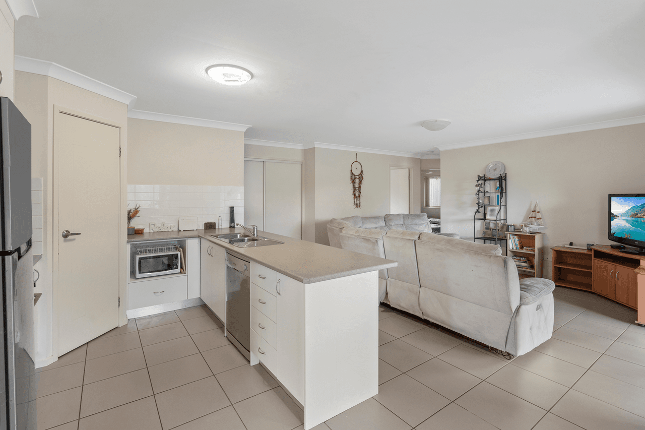 1 Barcombe Drive, BERRINBA, QLD 4117