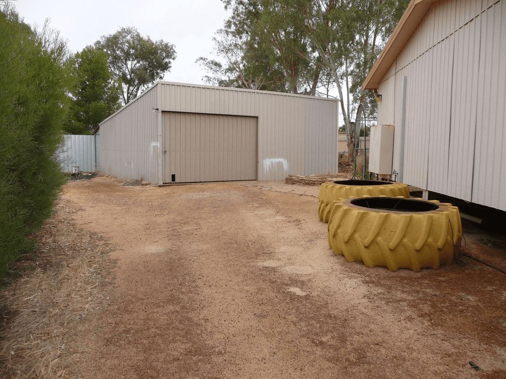 2 PLESTER Place, QUAIRADING, WA 6383